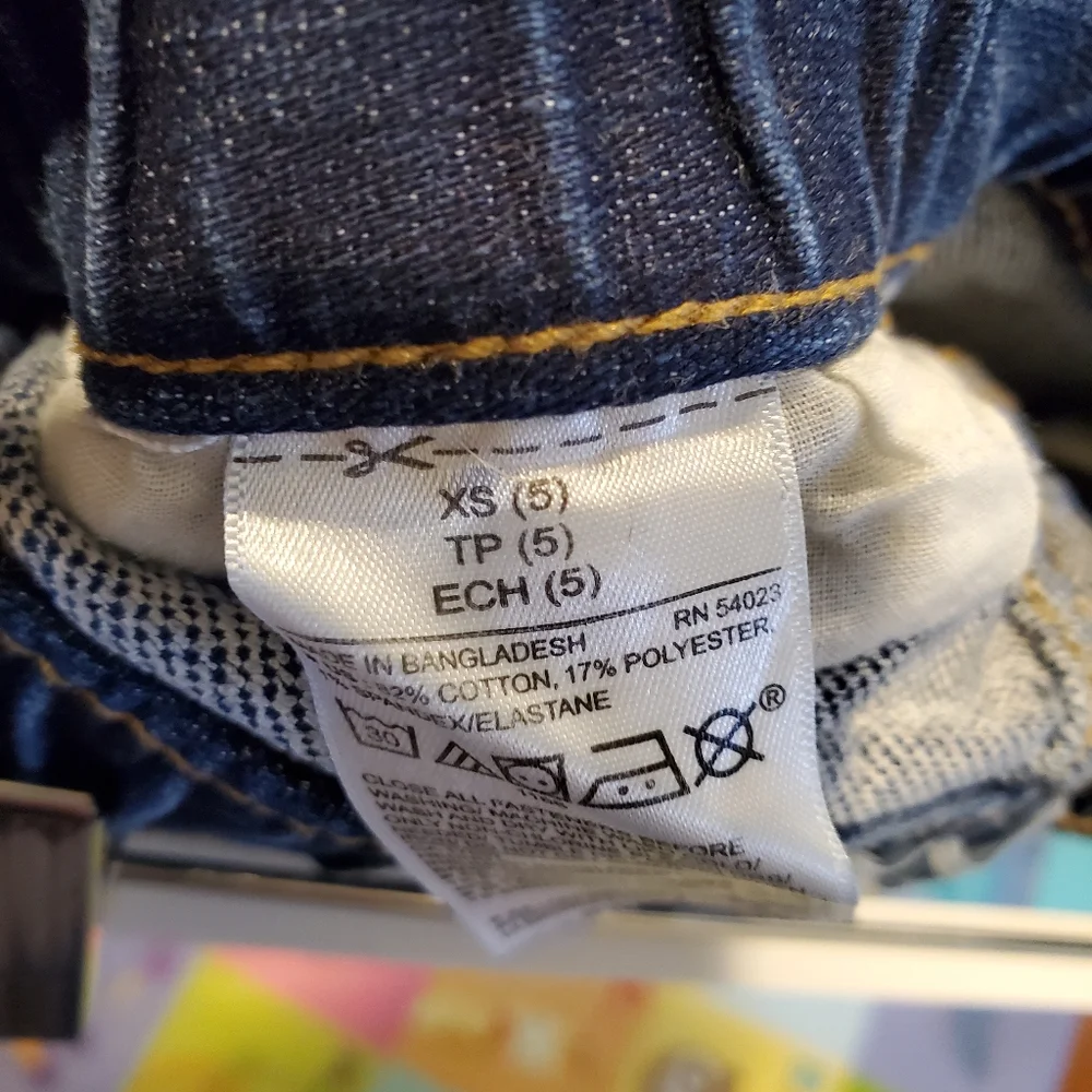 Old Navy boys jeans.‎ Size XS (5)